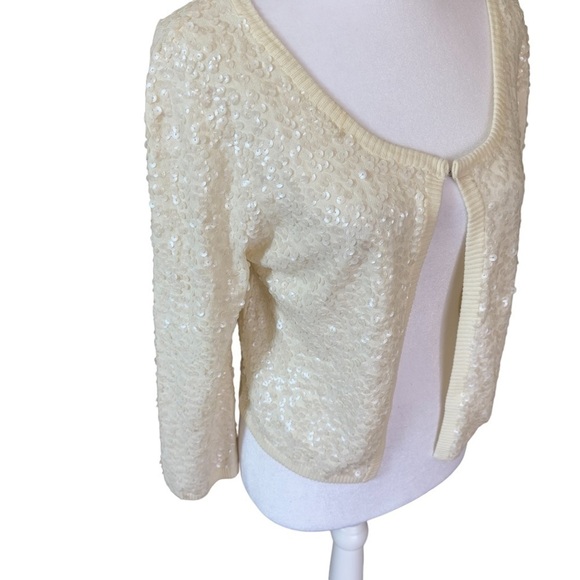 H&M Sequin Cardigan, Off White, Size M. Hook at top. Perfect for the holiday’s - Picture 5 of 10